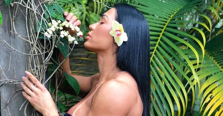 Gracyanne Barbosa faz desabafo sobre padrão de beleza: ”Palavras machucam”