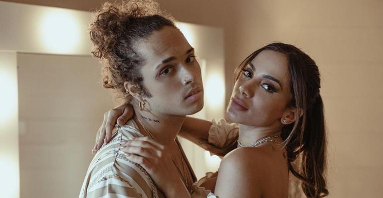 Anitta e Vitão aumentam rumores sobre relacionamento após postarem fotos na web