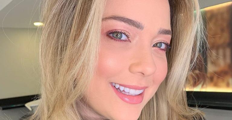 Carol Dantas compartilha mudanças no corpo após um mês do parto do filho caçula