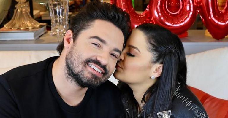 Noivado na Disney? Fernando Zor se ajoelha aos pés de Maiara e escreve textão para amada; Confira!