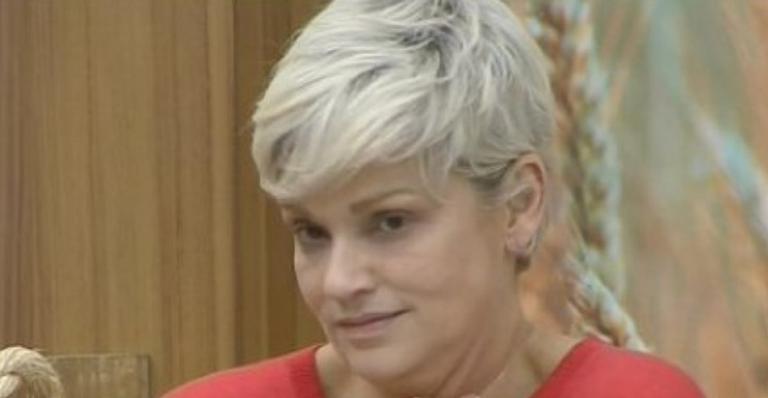 ‘A Fazenda’: Andréa Nobrega e Bifão alfinetam peoas após briga por louça suja