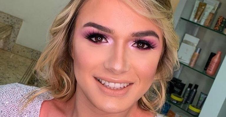 Amor verdadeiro! Glamour Garcia dá beijaço no marido e se declara: ”Momentos inesquecíveis”
