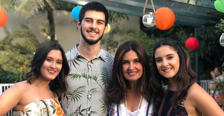 Fátima Bernardes comemora 22 anos dos filhos trigêmeos: ”Semana de comemoração”