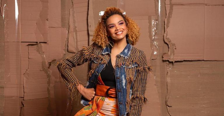 Parabéns! Lucy Ramos comemora aniversário de 37 anos com bolo mais do que especial. Confira!