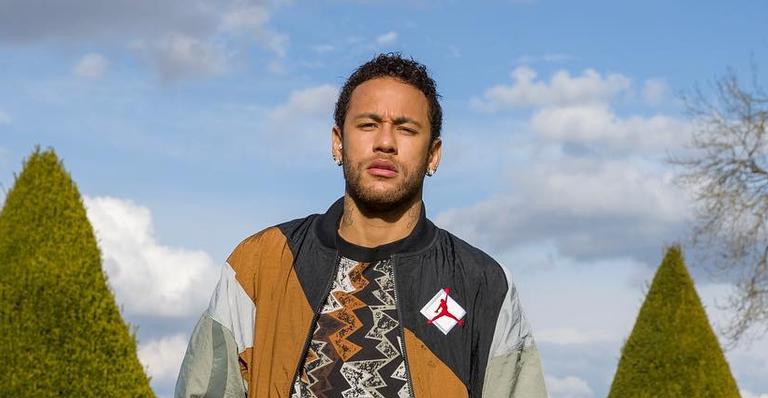 Apaixonado? Neymar Jr. posa com vista privilegiada e dá indireta: ”Poderia ser eu e você”