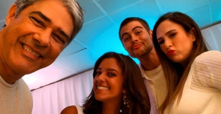 William Bonner, Luiza Tenente, Rafa Vitti e Tatá Werneck posam juntos em foto divertida