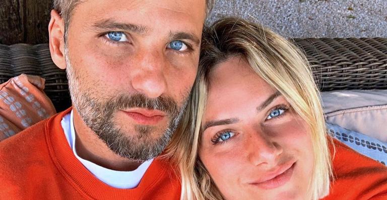 Giovanna Ewbank é flagrada com Fábio Assunção na cama e dispara: ”Desculpe, Bruno Gagliasso”