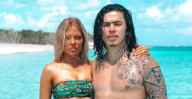 Whindersson Nunes curte piscina com biquíni fio-dental de Luísa Sonza e cantora se diverte; Confira foto
