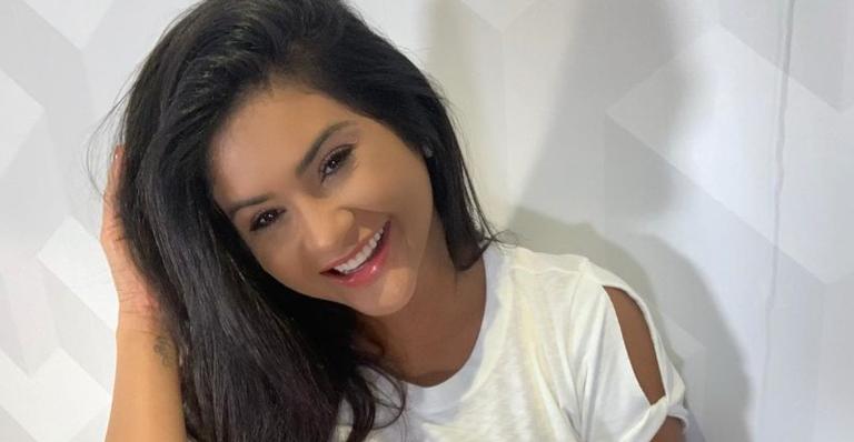 Ex de Safadão, Mileide Mihaile, é flagrada curtindo show agarrada com rapaz misterioso