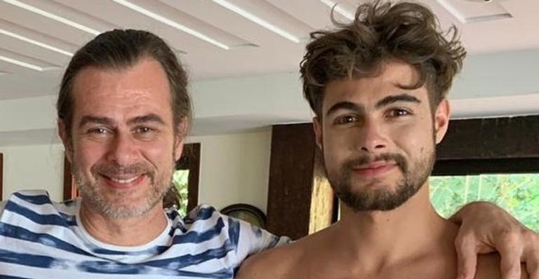 Pai de Rafa Vitti, João Vitti dá close em rostinho da neta recém-nascida e declara: ”Não me canso de admirar”