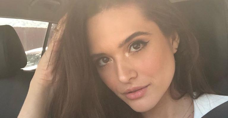 Que calor! Juliana Paiva ostenta curvas ao posar de biquíni em viagem internacional