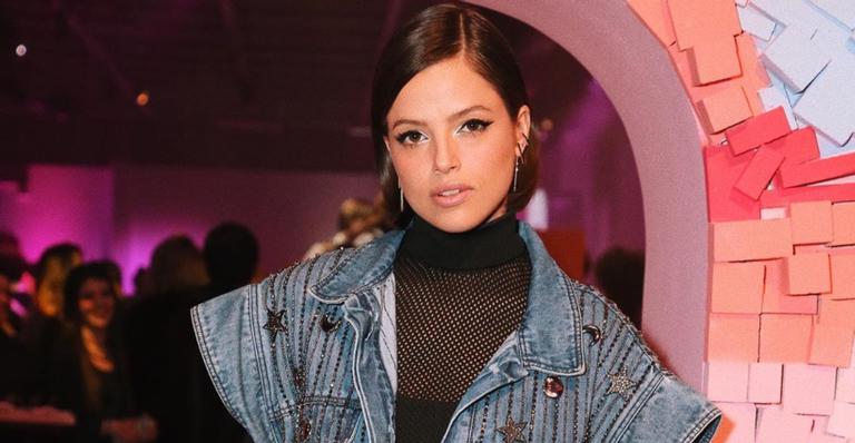 Muito amor! Agatha Moreira posa em clima de romance com Rodrigo Simas e se derrete pelo namorado