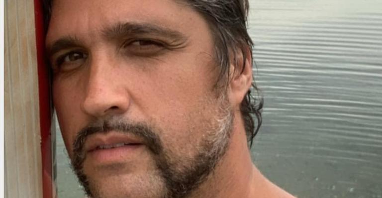 Uau! Solteiríssimo, Léo Chaves mostra dia de treino e dispara: ”Destruindo”