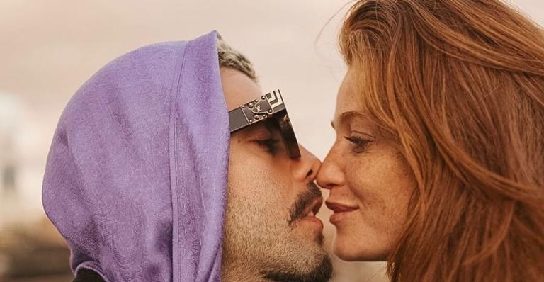Cintia Dicker revela desejo de ser mãe e comenta relação com os filhos de Pedro Scooby