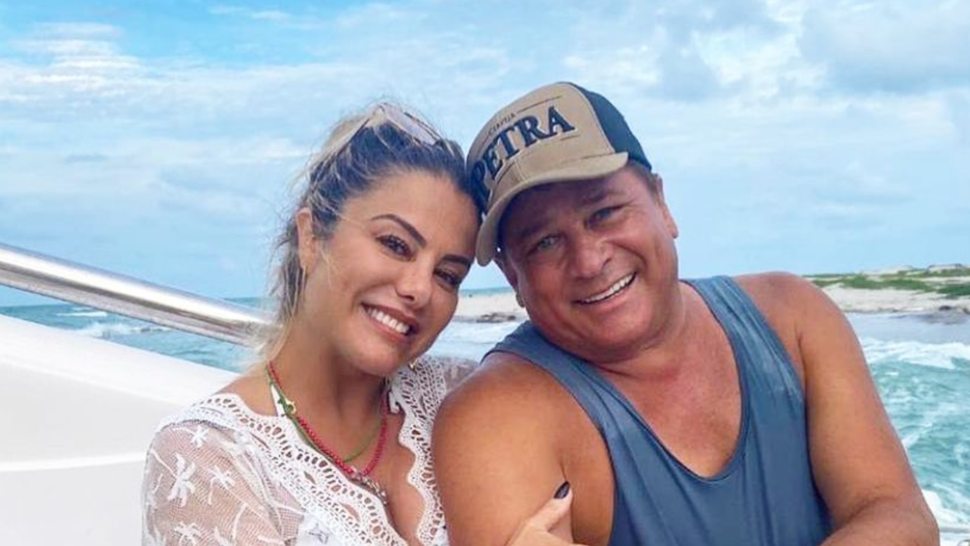 Esposa de Leonardo, Poliana Rocha é questionada sobre traições e faz apelo