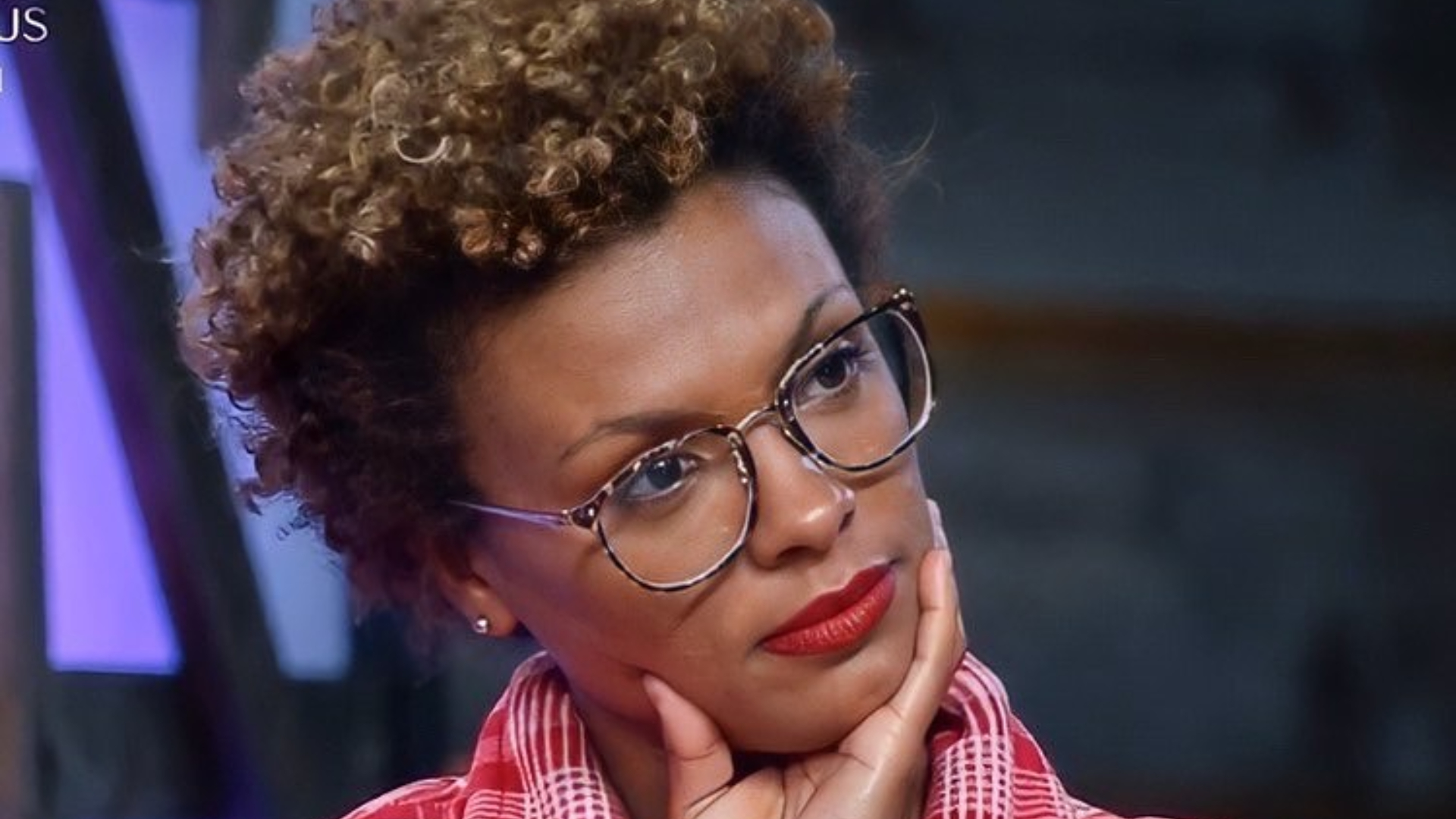 A Fazenda 12: Lidi Lisboa descobre que foi a autora do xixi no chão no reality show: “O que a cachaça não faz”