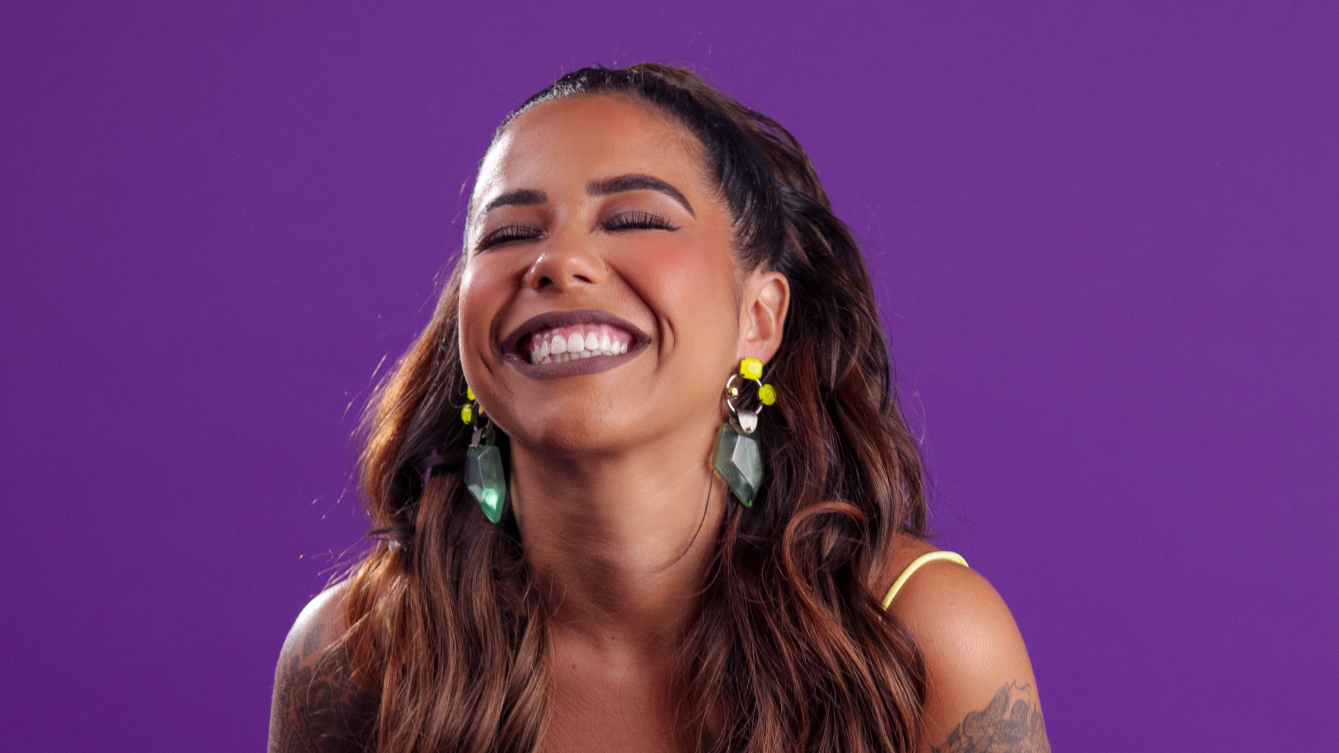 Do quarto de casa para o mercado de beleza: Julia Peixoto conta como vídeos de tutoriais caseiros transformaram a sua vida e vira inspiração para seus seguidores