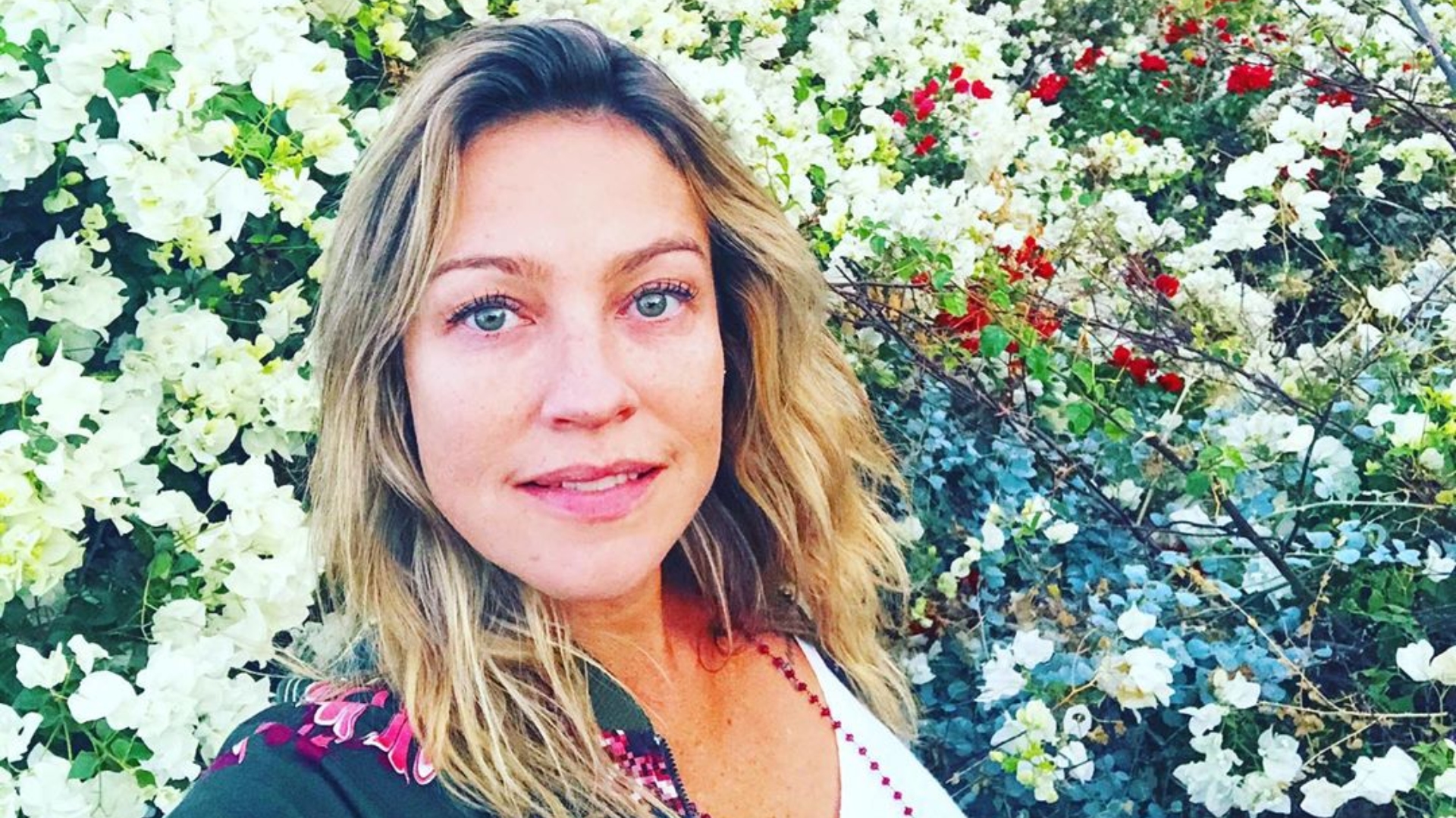 A confusão continua! Luana Piovani volta a alfinetar Pedro Scooby e critica mãe do surfista: “Nunca vou entender como uma avó abre mão dos netos”