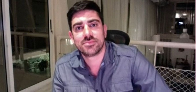Marcelo Adnet declara não ter se arrependido de revelar abusos na infância
