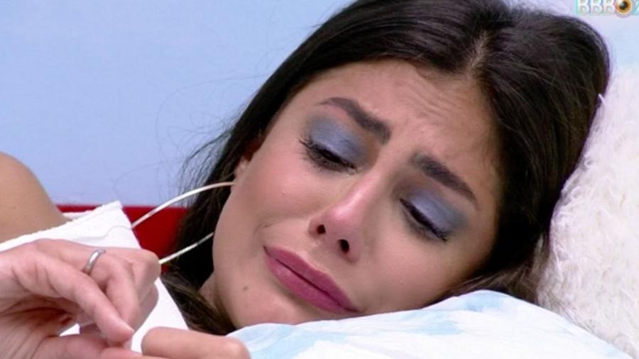BBB20: Abalada, Mari lamenta eliminação de Ivy: “A gente podia ter ficado juntas antes”