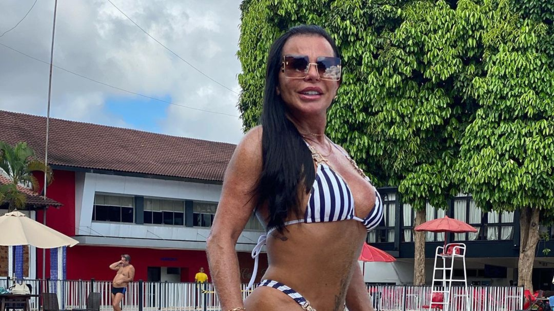 Gretchen esbraveja e rebate críticas sobre seu corpo