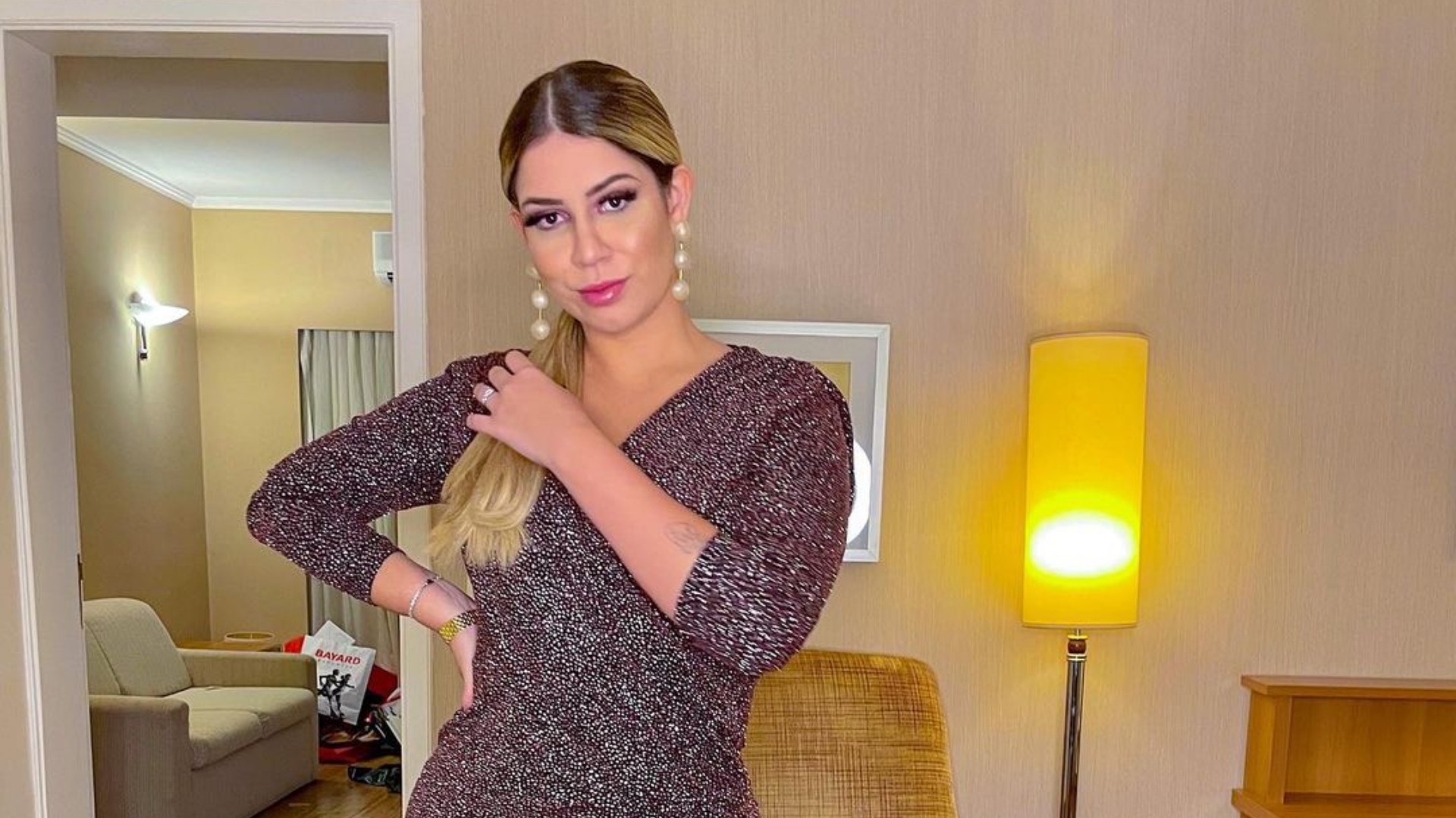 Mãe de Marília Mendonça acha foto misteriosa no celular da cantora