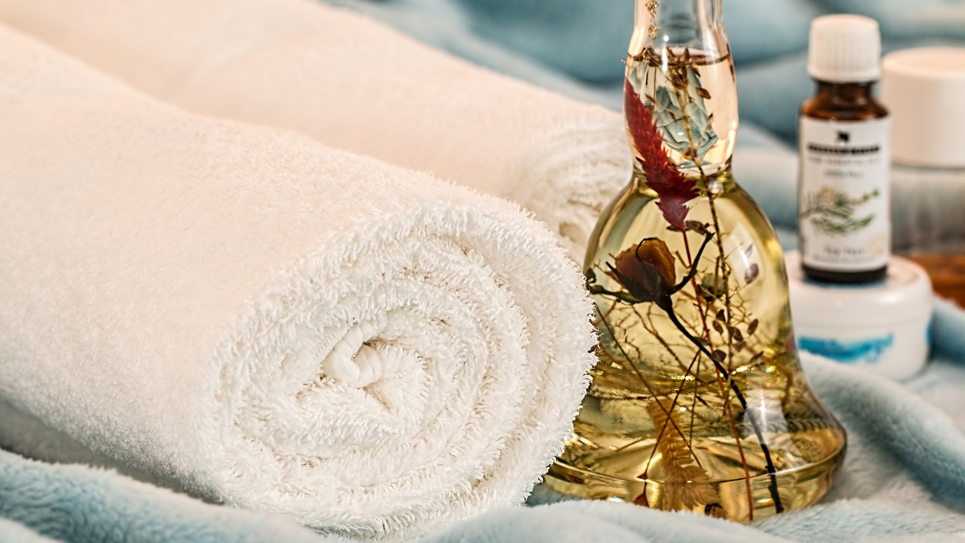 Aromaterapia: Roseli Siqueira ensina como usar óleos para a beleza e o bem-estar