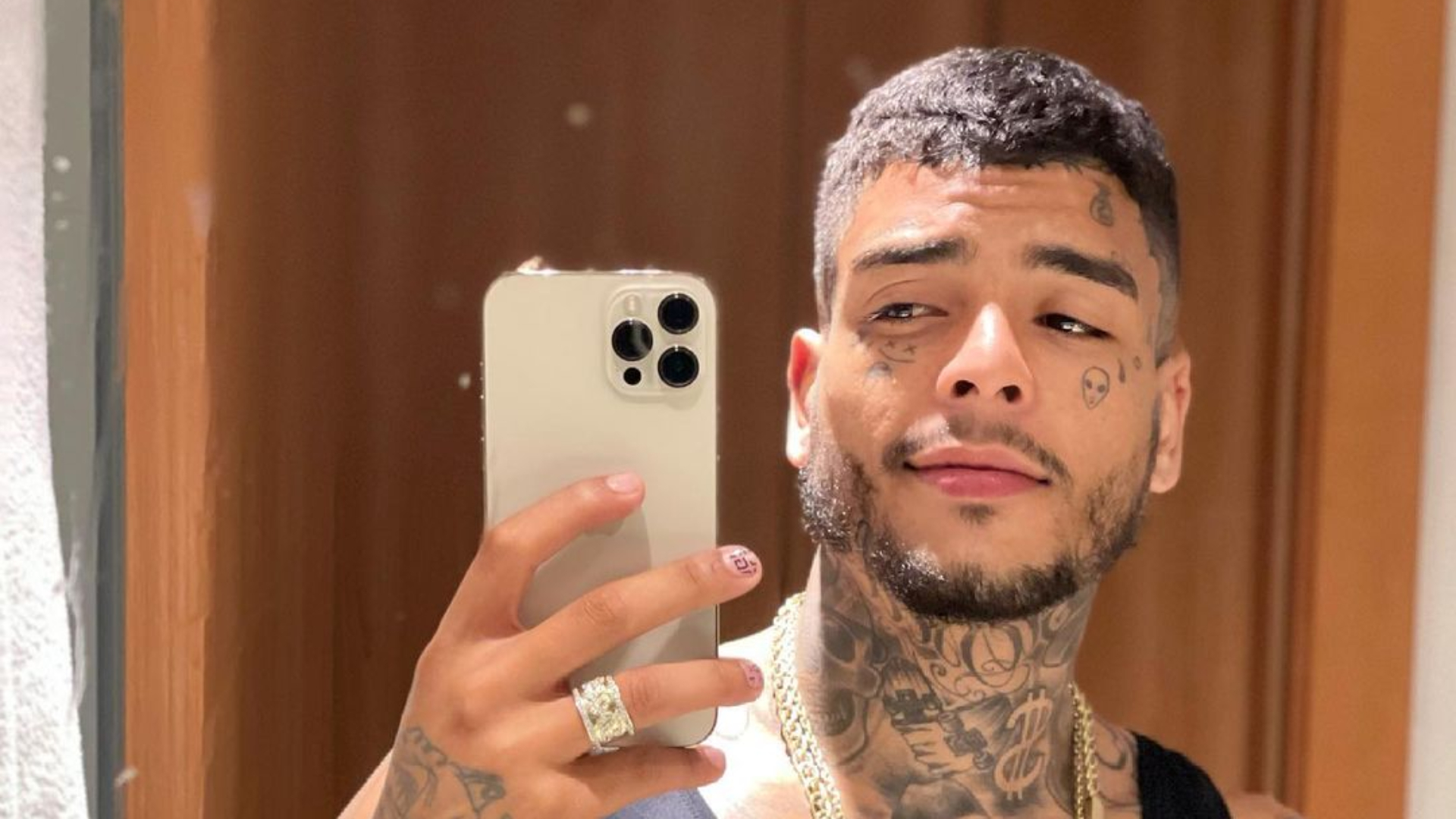 Mãe de Mc Kevin dispara contra amizades do filho: “Sempre te avisei disso”