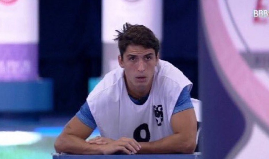 Finalmente! Felipe Prior derrota Rafa Kalimann e é o novo líder do BBB20