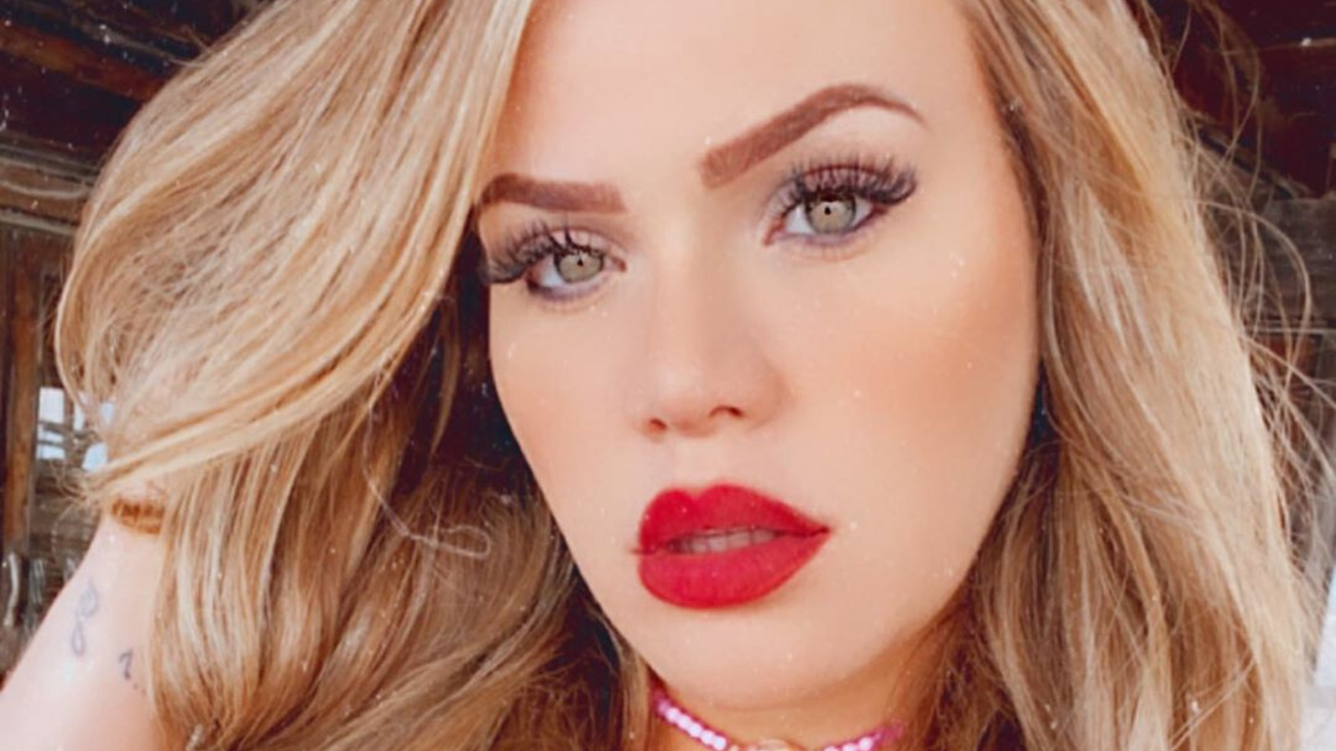 Após perder 9kg, ex-BBB Paulinha Leitte surpreende com antes e depois da dieta: “É difícil sim, mas é recompensador”