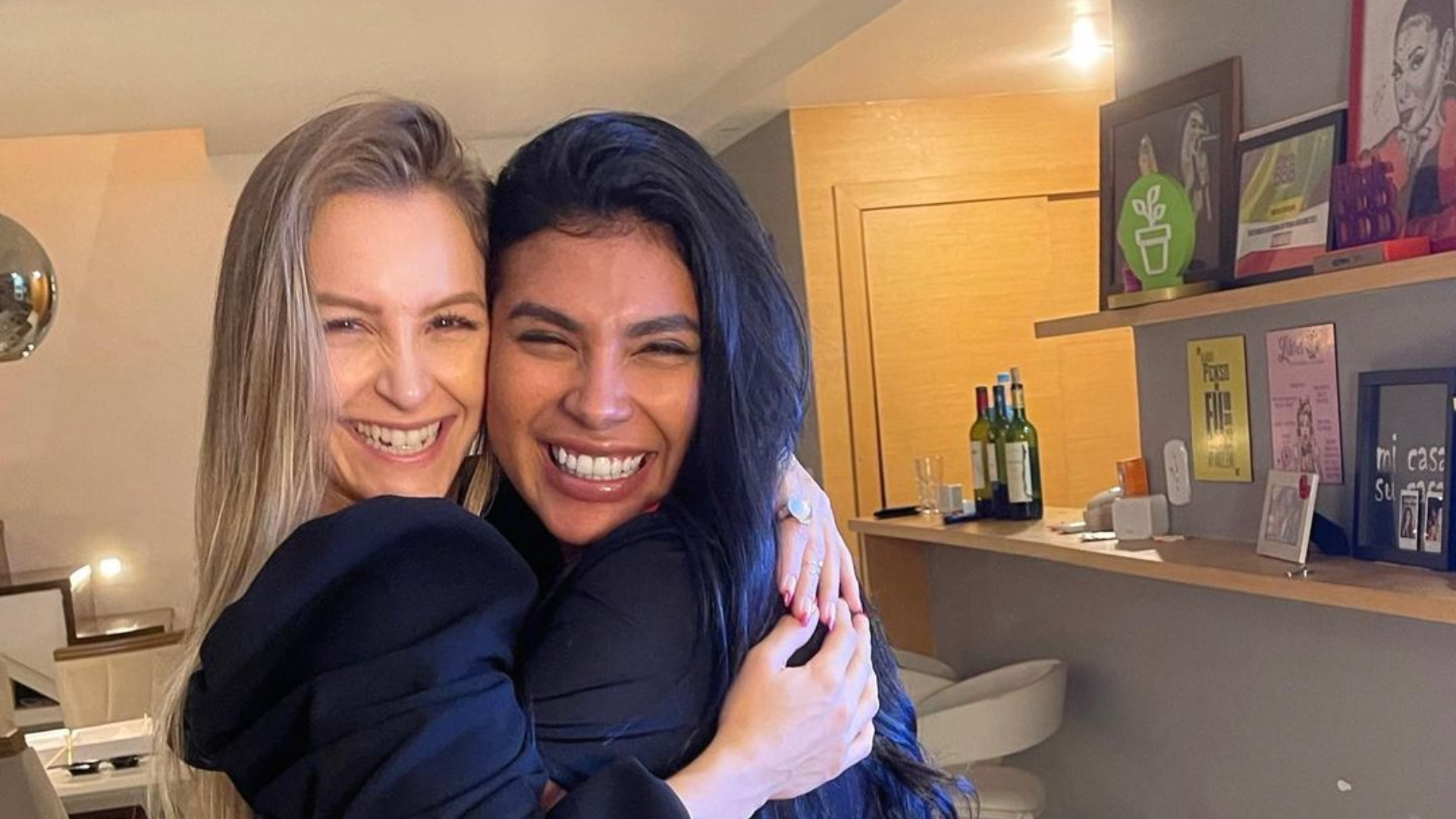 POCAR VIVE! Carla Diaz e Pocah se encontram após o ‘BBB21’