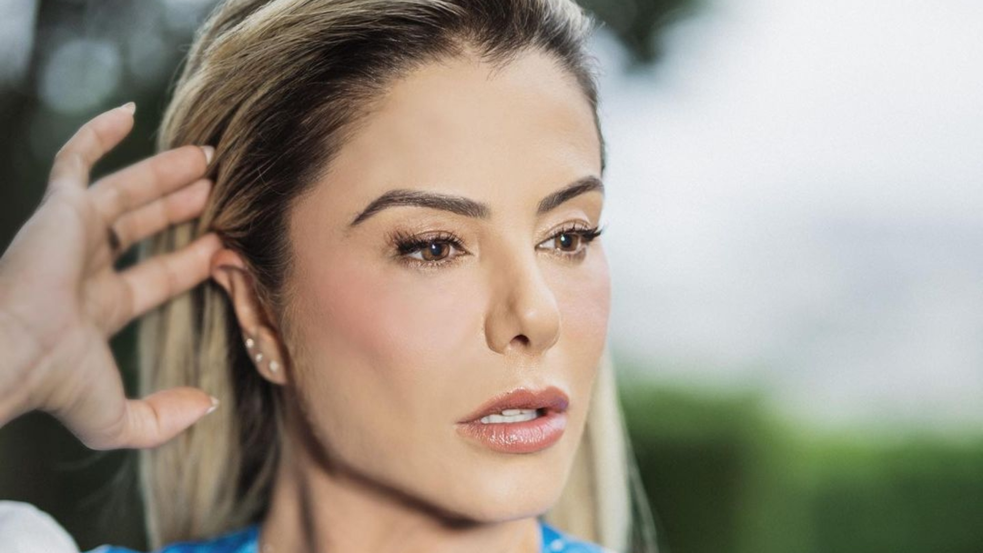 Esposa de Leonardo responde pergunta indiscreta sobre seu bumbum