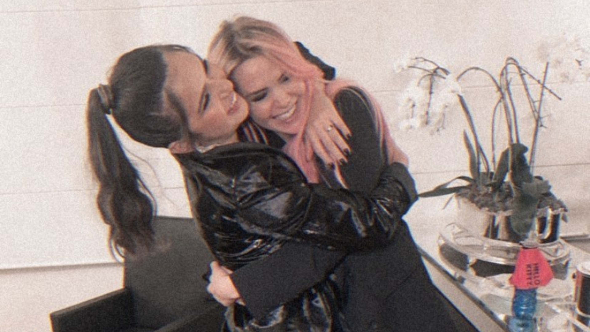 Do ‘BBB20’ para a vida! Marcela Mc Gowan encontra Gizelly Bicalho e se declara: “Te amo tanto que ficaria horas em um labirinto com você brava”