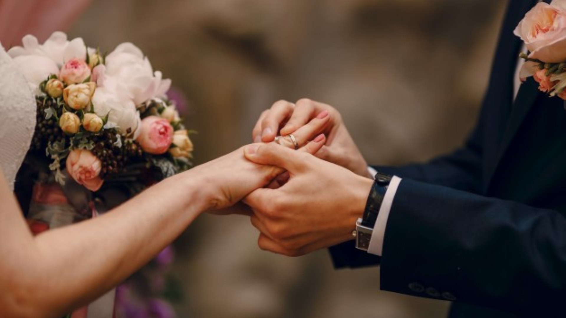 5 coisas que convidados jamais devem usar em casamentos tradicionais