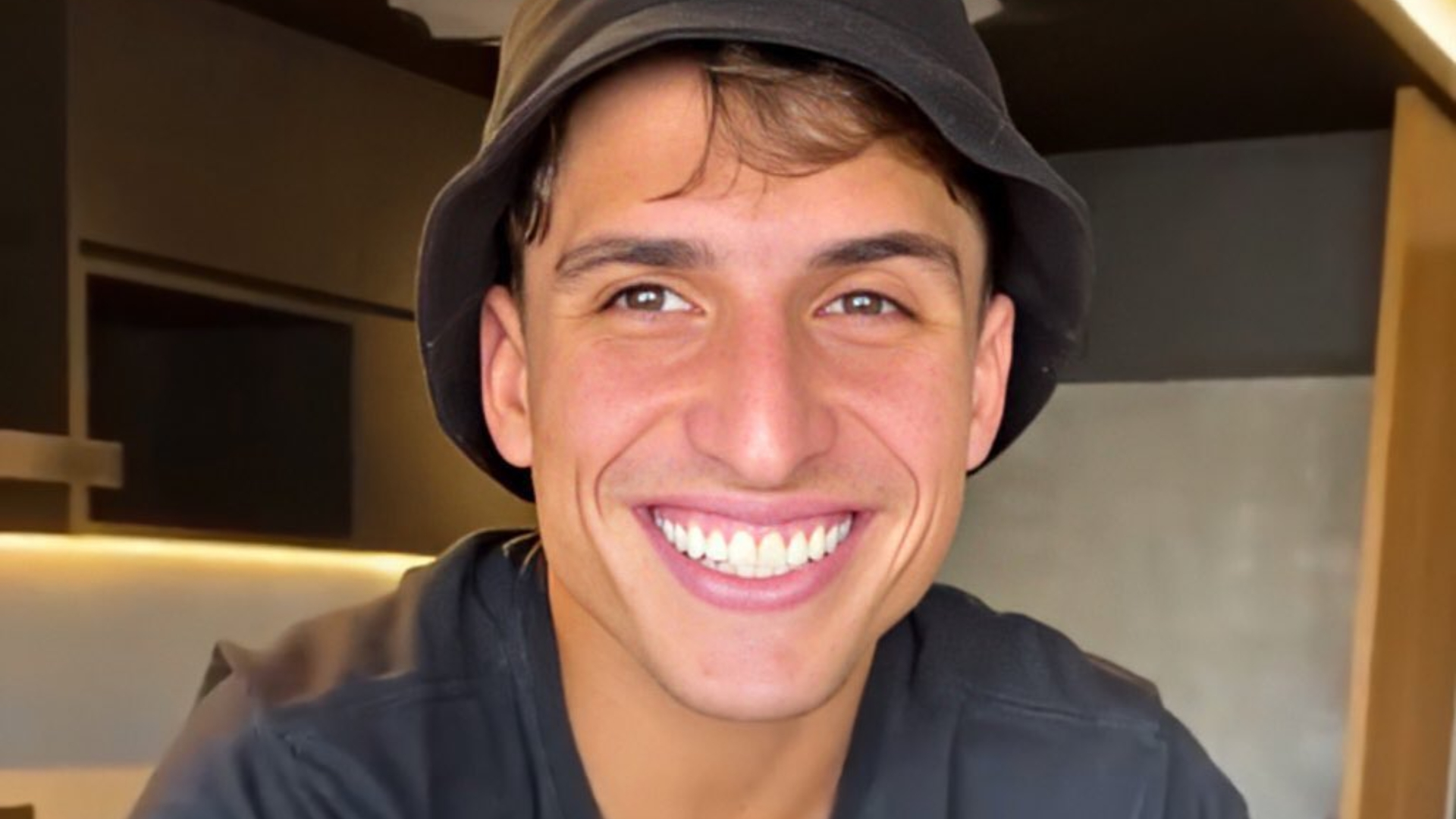 Será que rola? Felipe Prior interage com ex de Gui Araújo e web shippa romance: “Meu sonho esse casal”