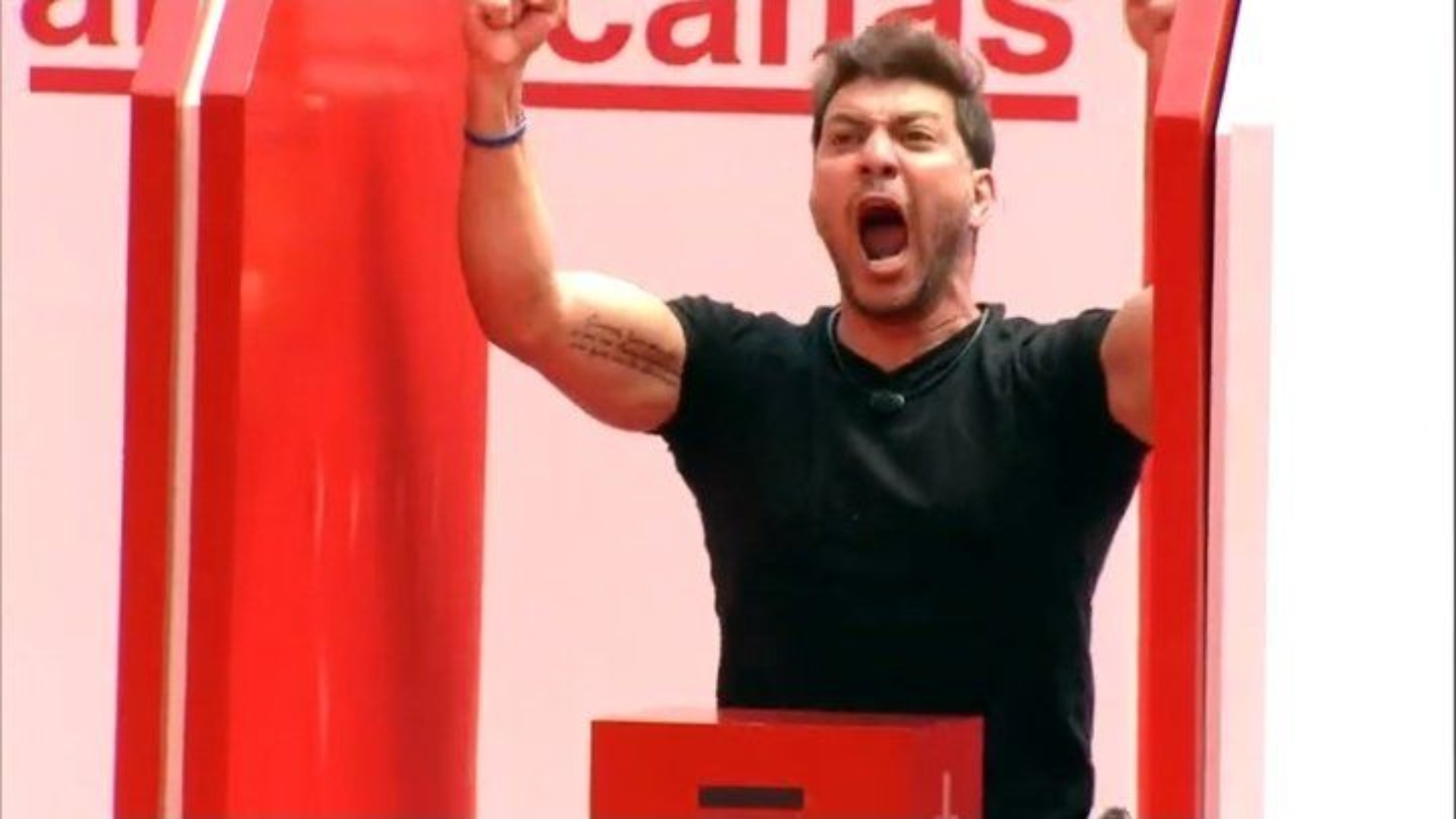 BBB21: CONSECUTIVA! Caio vence Prova do Anjo pela segunda vez