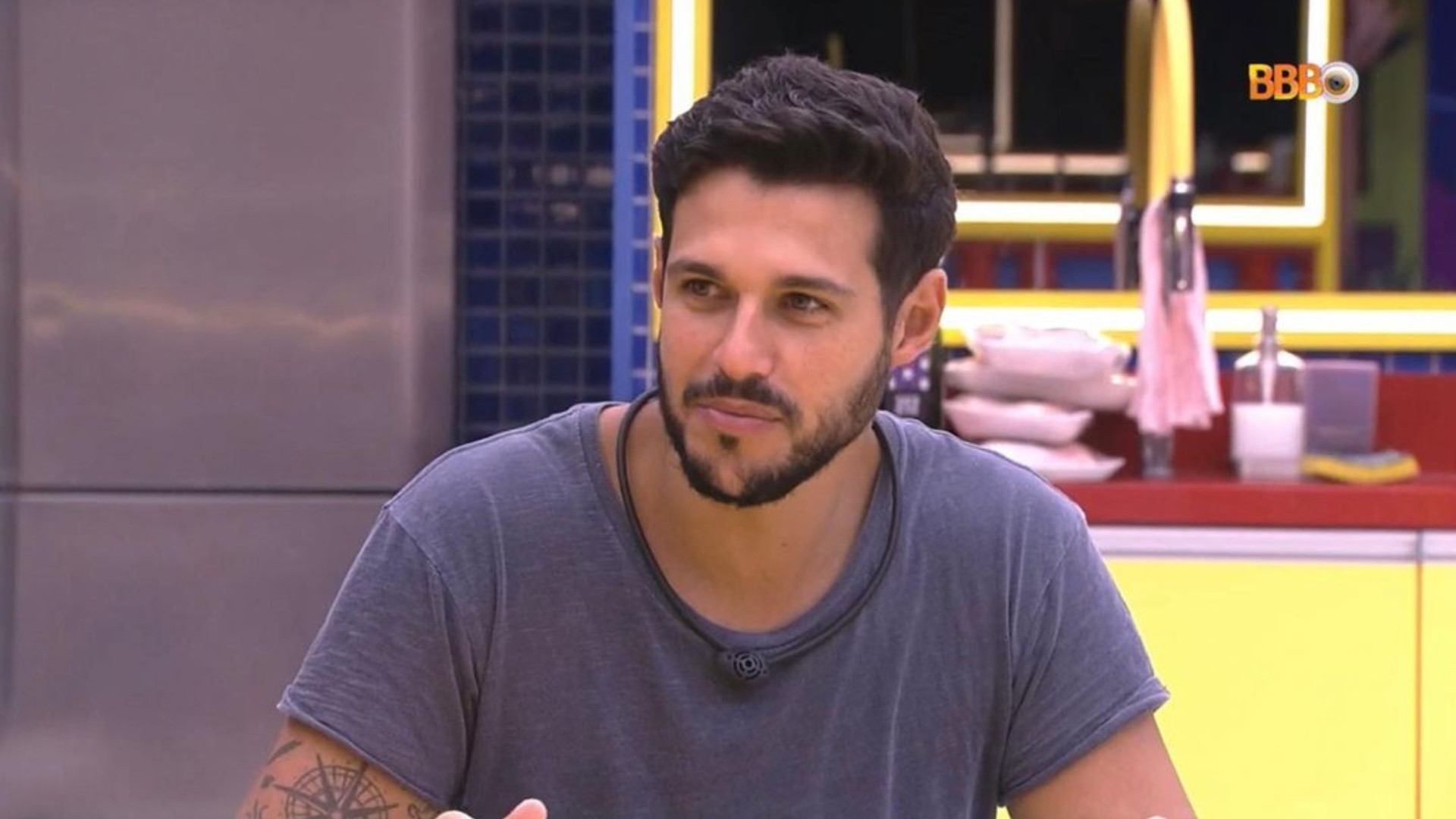 No ‘Mais Você’, Rodrigo comenta sua eliminação do ‘BBB22’: “Acordava e pensava como seria jogar na casa”