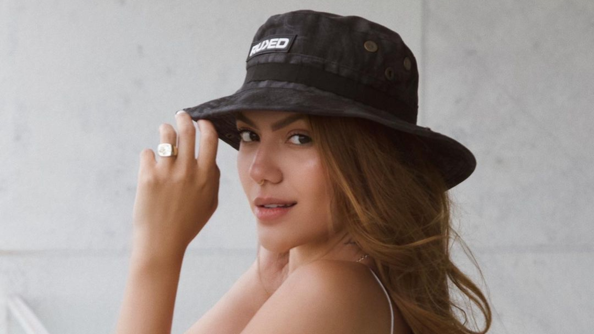 Sarah Poncio se pronuncia pela primeira vez após perder a guarda do filho