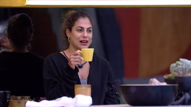 BBB20: Mari critica sister e dispara: “A estratégia dela é ficar perto de quem é Líder”