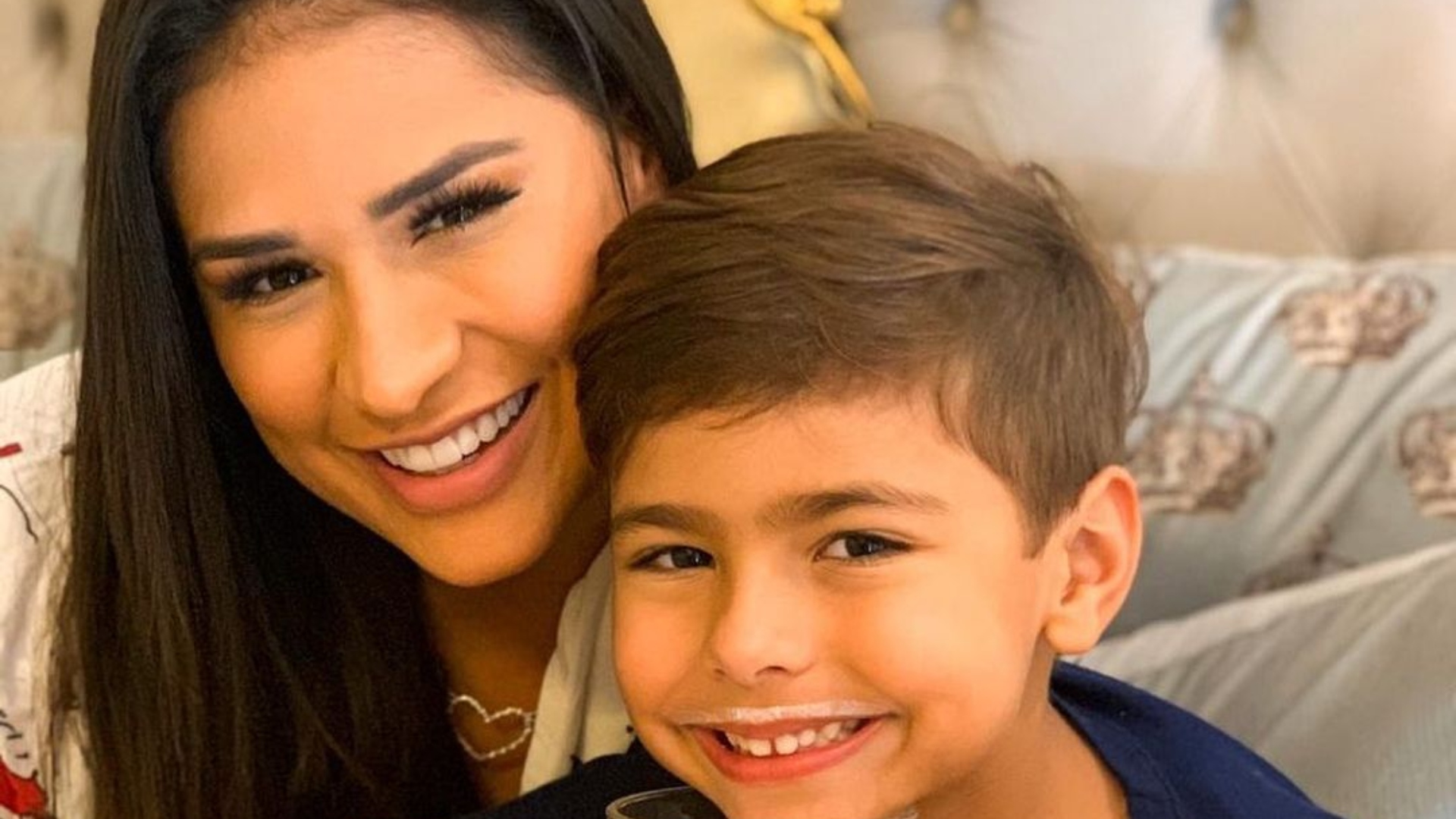 Simone fala sobre susto com filho e madrugada no hospital: “Dor insuportável”