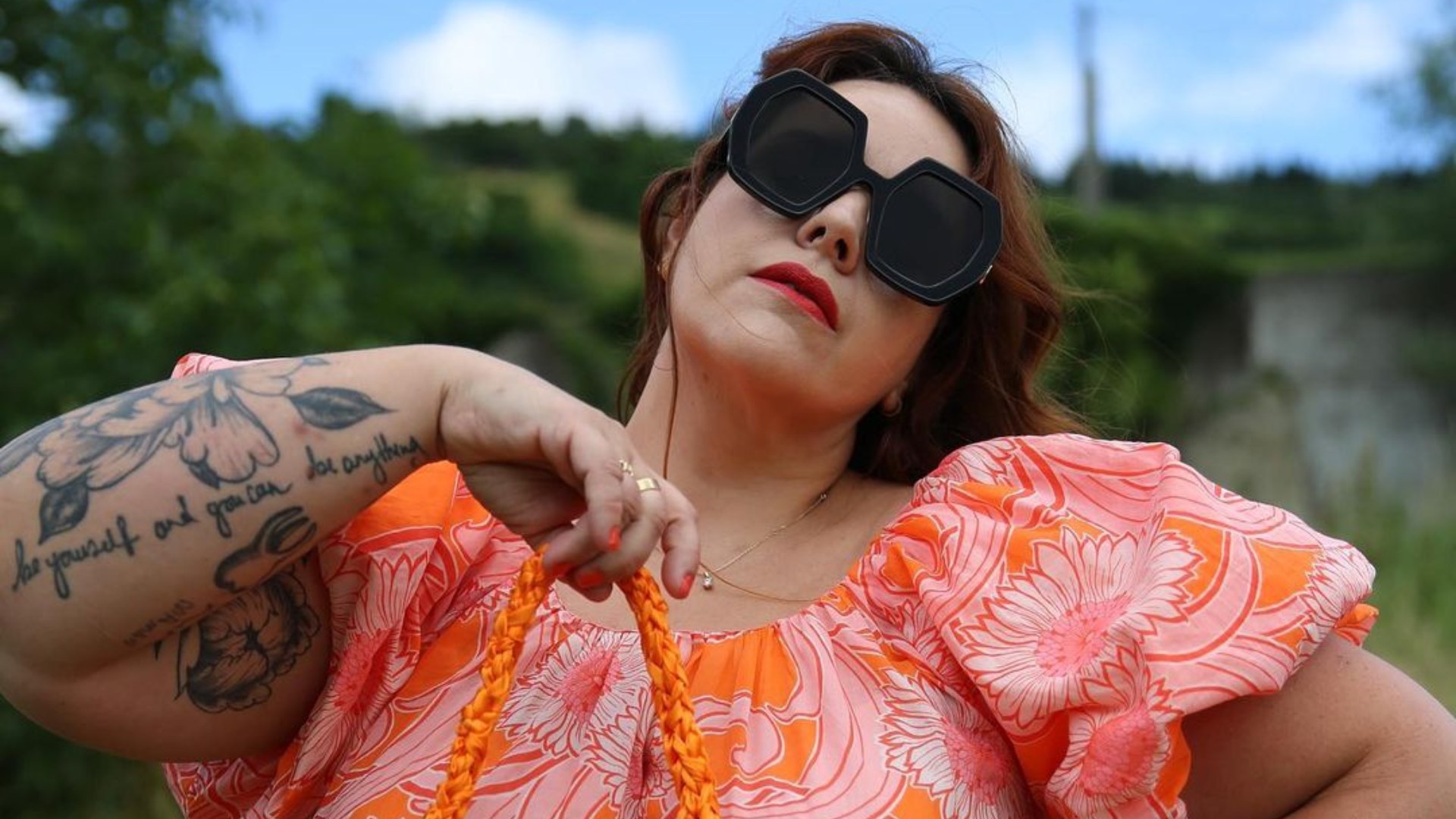 Aline Zattar ensina como apostar nas mangas bufantes para looks mais estilosos