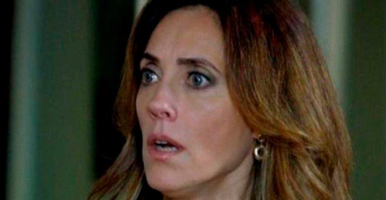Fina Estampa: Tereza Cristina descobre que é fruto de traição e foi feita de trouxa a vida toda