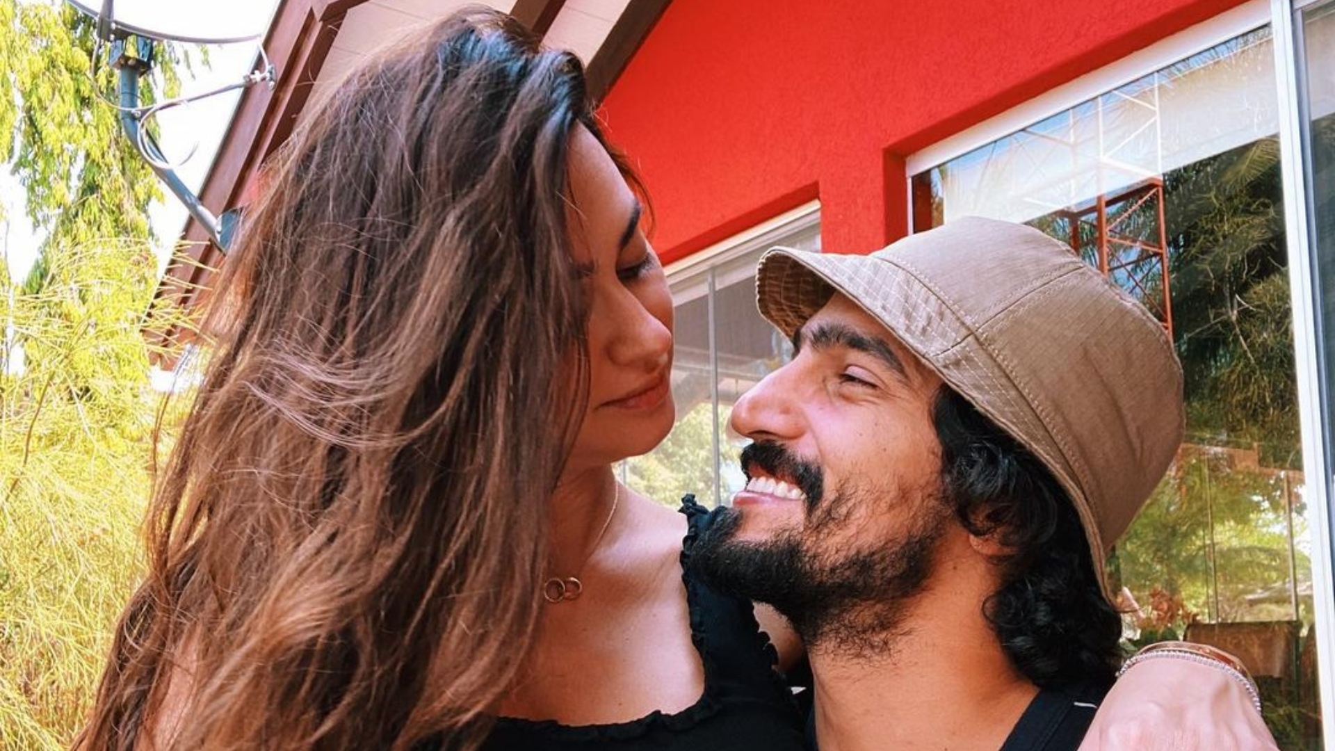 Nasce Francisco, filho de Thaila Ayala e Renato Góes