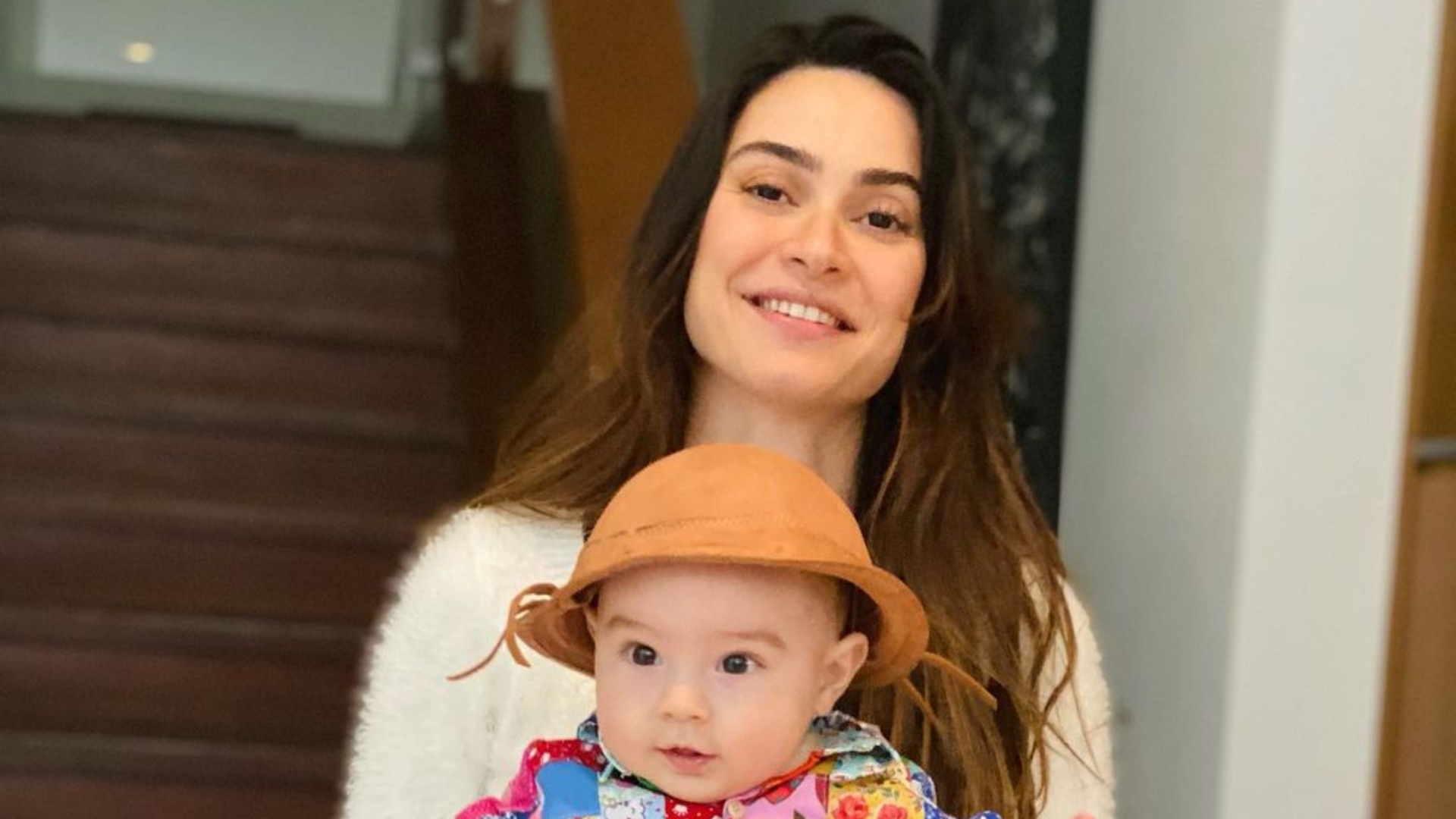 Thaila Ayala desabafa sobre maternidade: “É um processo solitário”