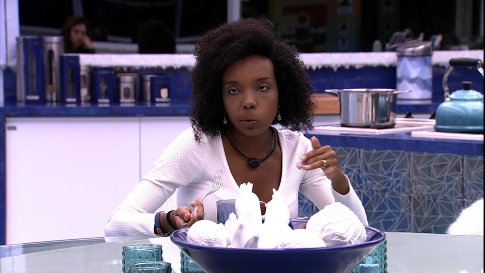 BBB20: Thelma comenta que sonhou com Paredão falso e volta de Marcela