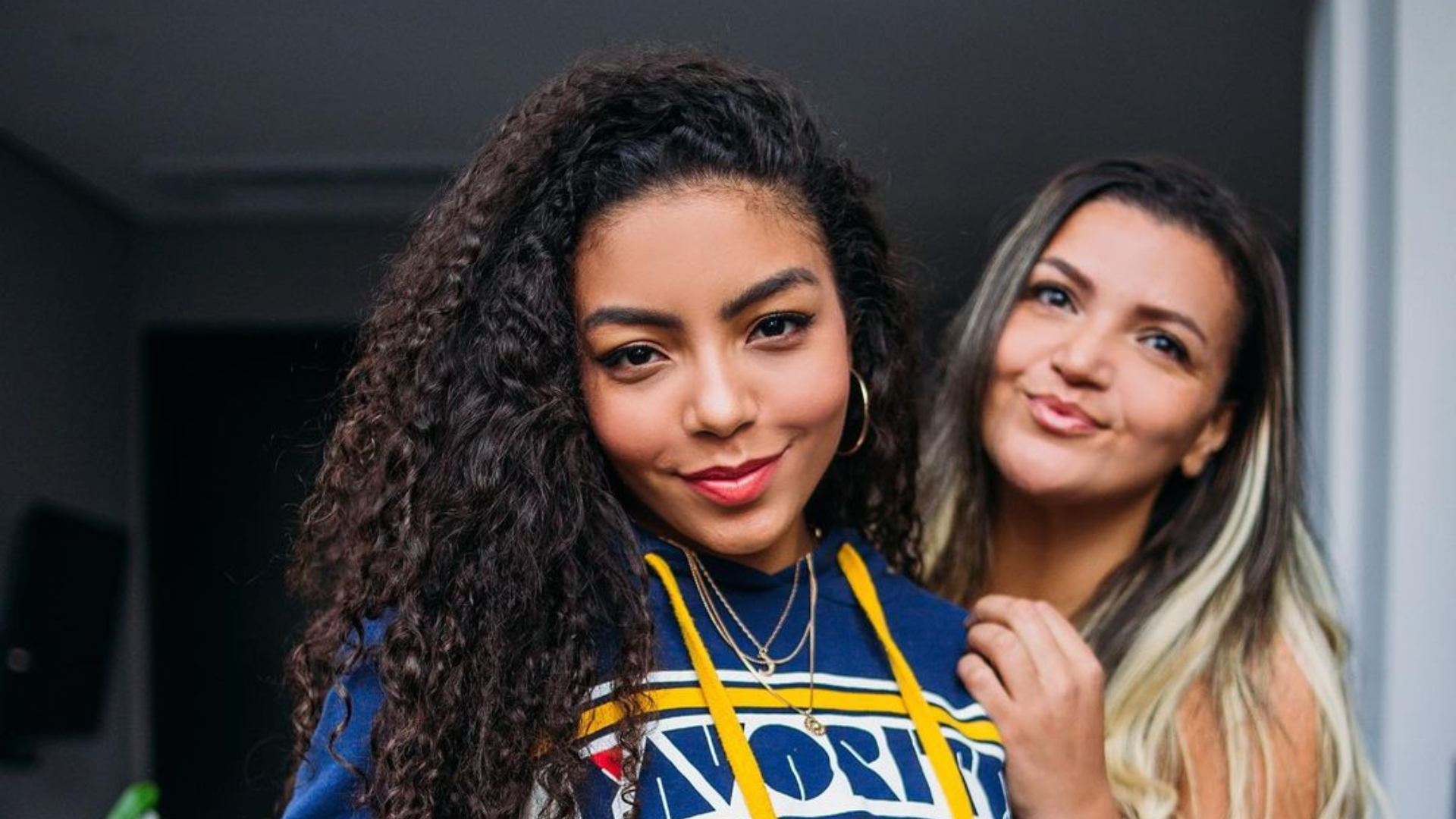 MÊS DAS MÃES: Mãe de uma estrela! Priscila Franco conta como são os bastidores com Any Gabrielly