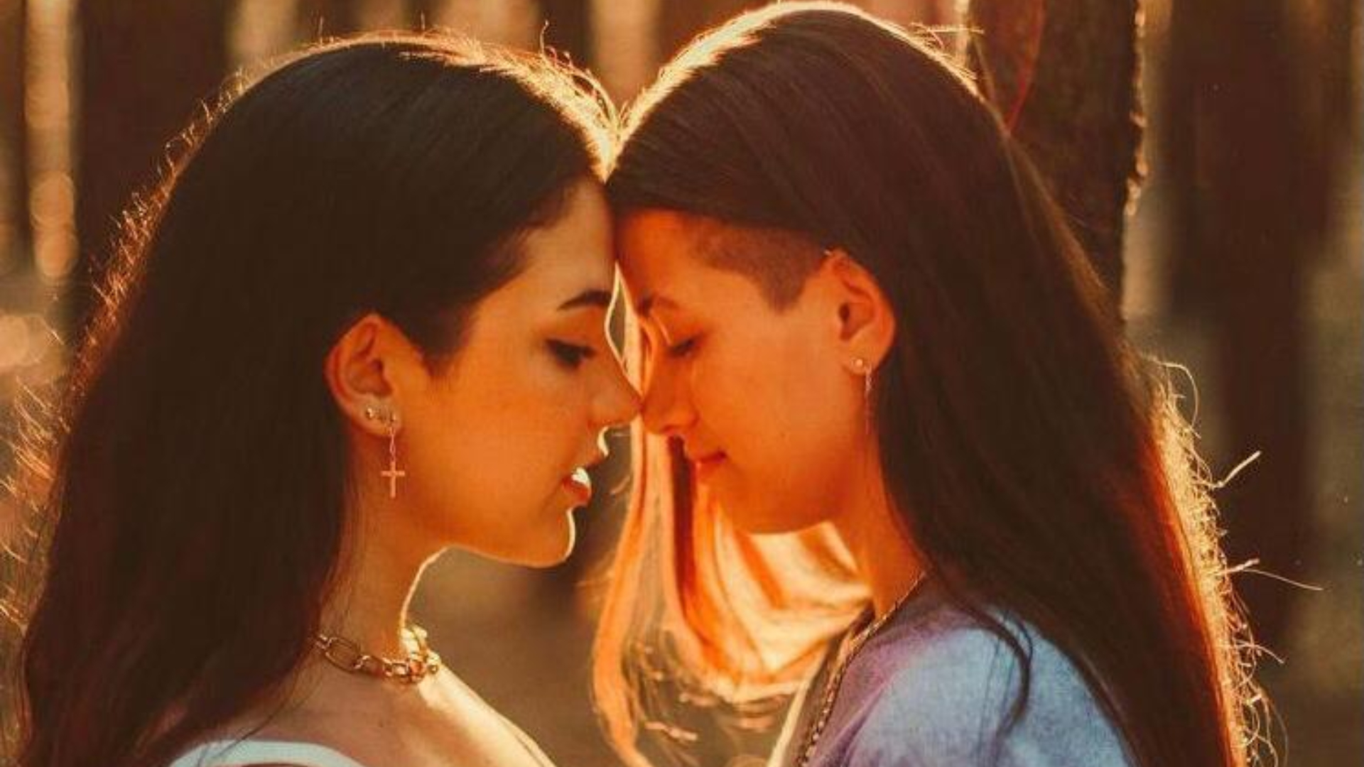 Giana Mello conta detalhes de seu namoro com Lary Cardoso: “O amor é simples e é para todos”