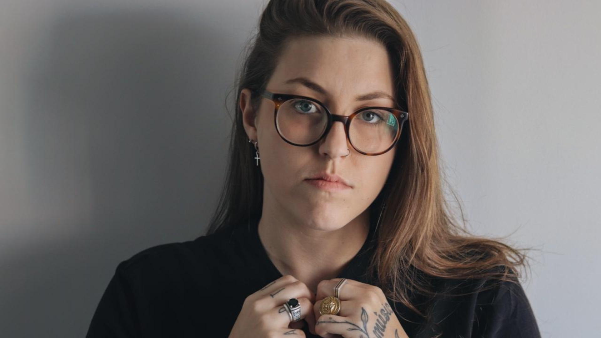 No mês da visibilidade lésbica, Luana Berti fala sobre a invisibilidade que as mulheres LGBTQIA+ sofrem: “Mulheres sempre foram e continuam sendo inviabilizadas”
