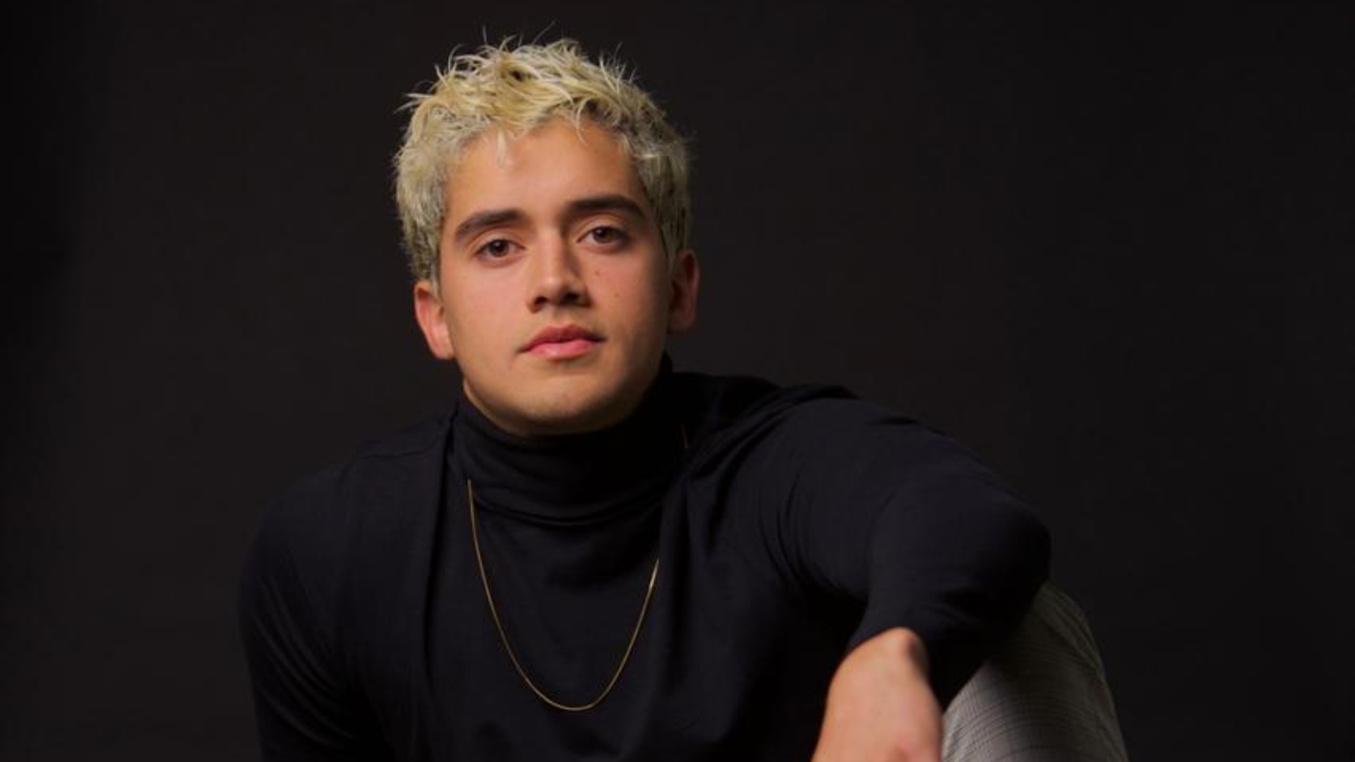 Matheus Fagundes abre o coração e fala sobre carreira de ator: “A arte quem me escolheu”