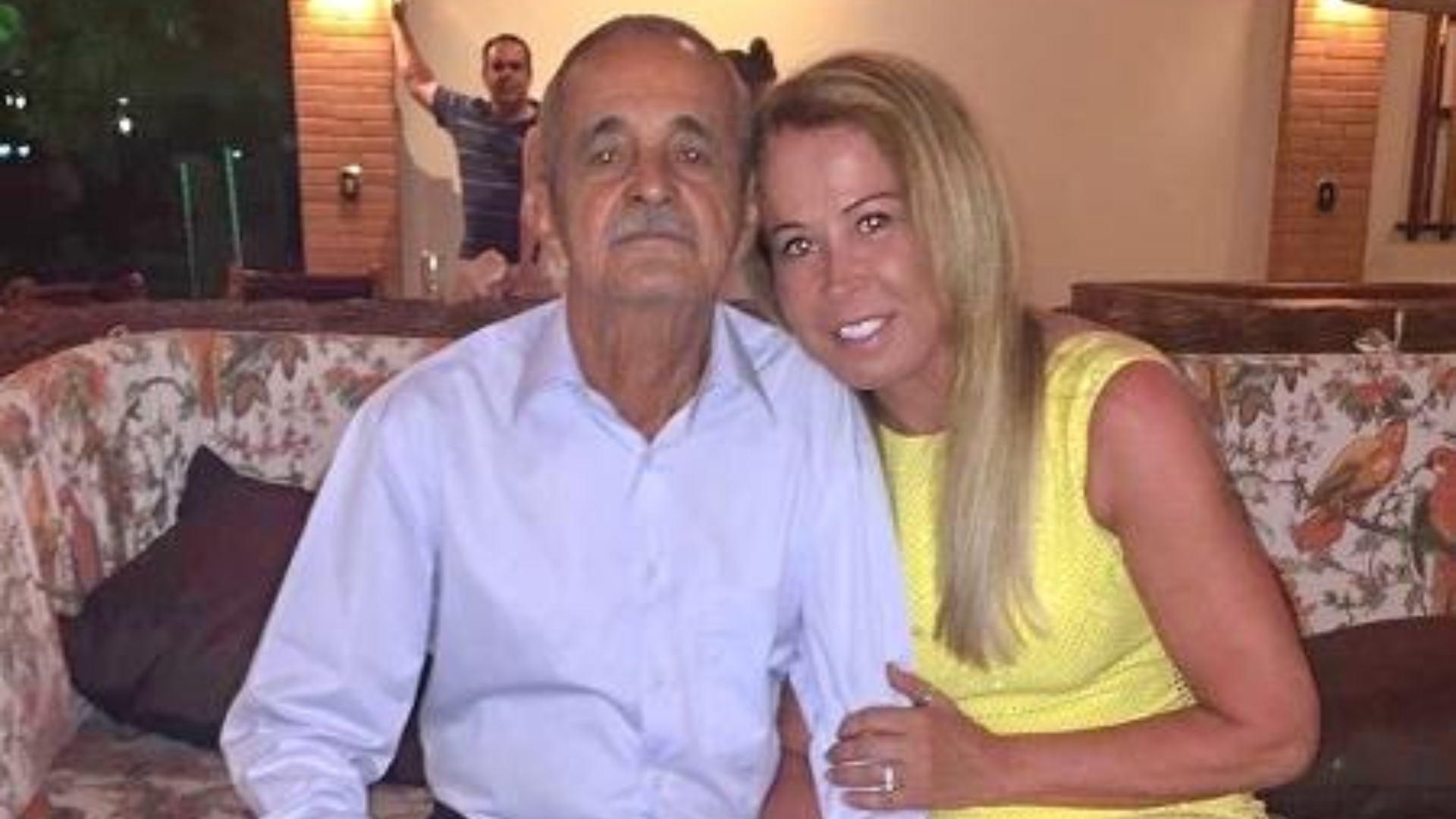 Zilu Godoi emociona ao prestar homenagem ao ex-sogro: “Descanse em paz, Sr. Francisco”